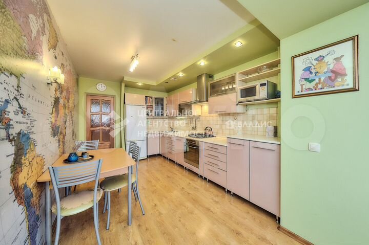 2-к. квартира, 70,6 м², 7/10 эт.