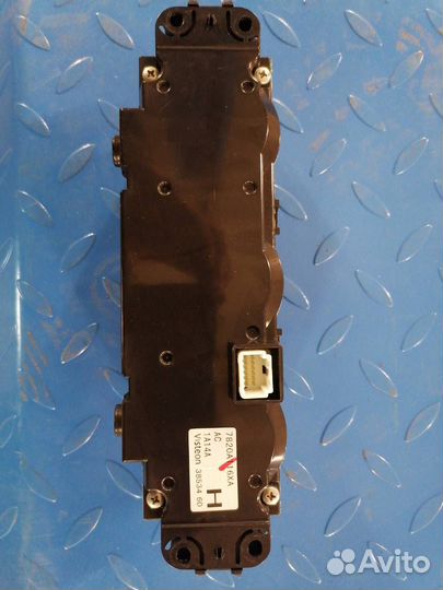 Блок управления печки/климат-контроля Mitsubishi