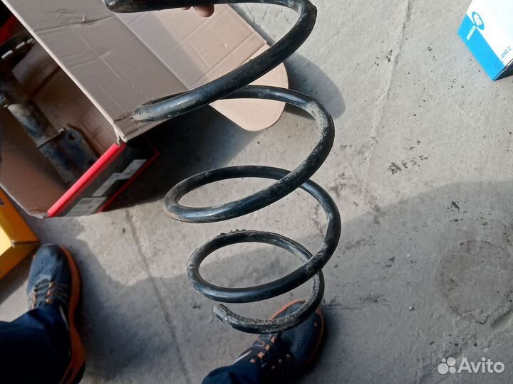 Амортизатор передний с пружиной для Рено fluence