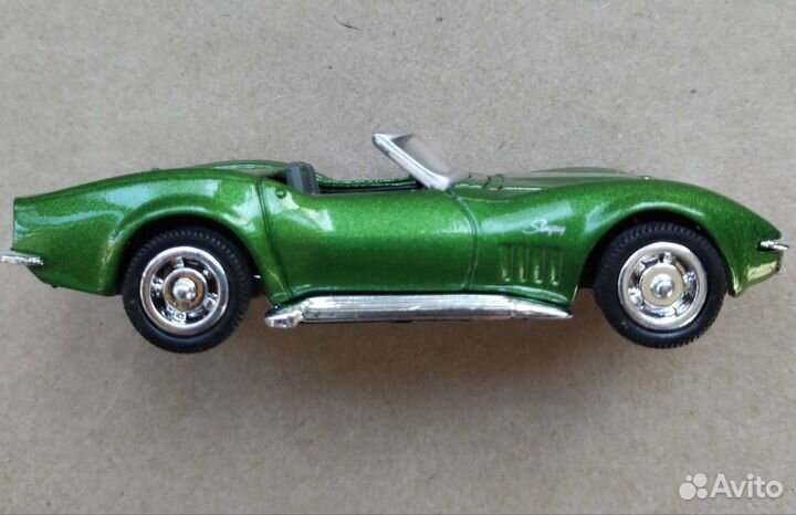 Коллекционная модель Chevrolet Corvette 1969