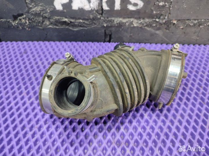 Патрубок воздушного фильтра Nissan X-Trail