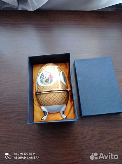 Сувенир Яйцо-шкатулка