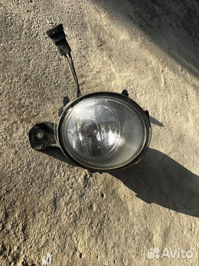 Противотуманка на бмв х5 е 70