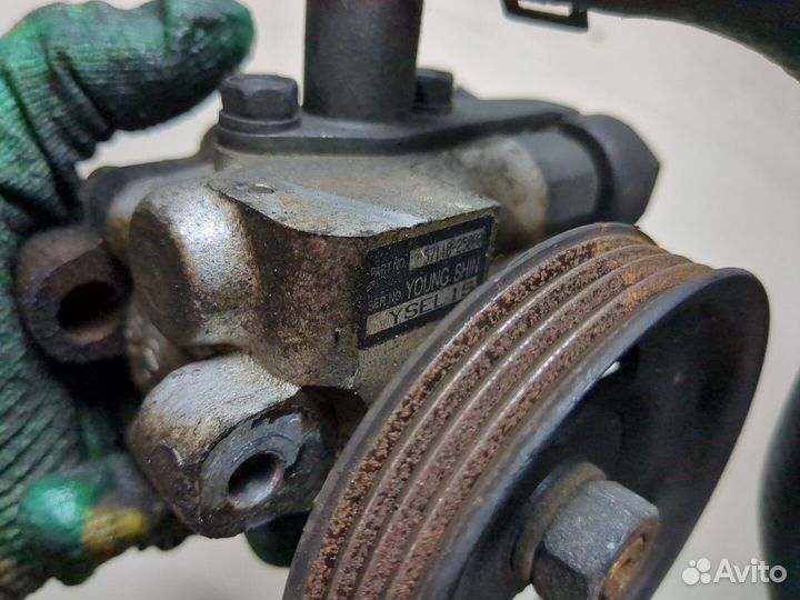 Гур Hyundai Accent, 2005