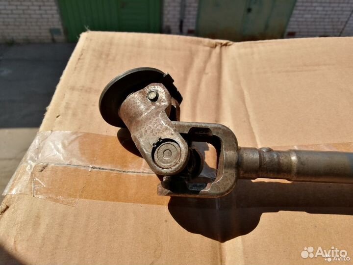 Рулевой кардан Toyota Land Cruiser 200