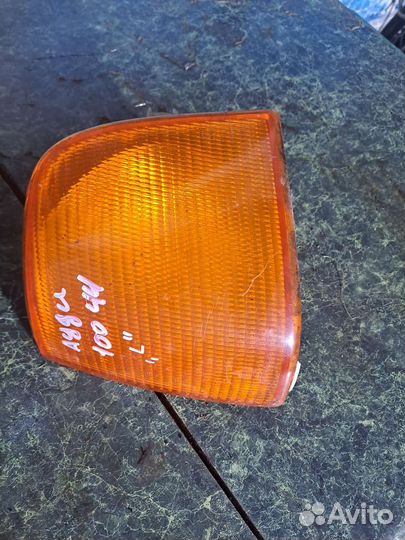 Поворотник первый левый Audi 100 44