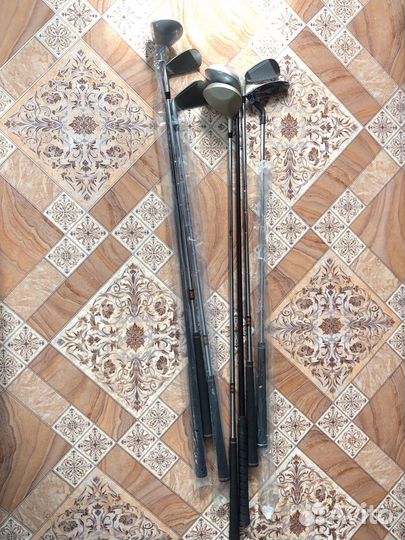 Клюшки для гольфа (7 штук)