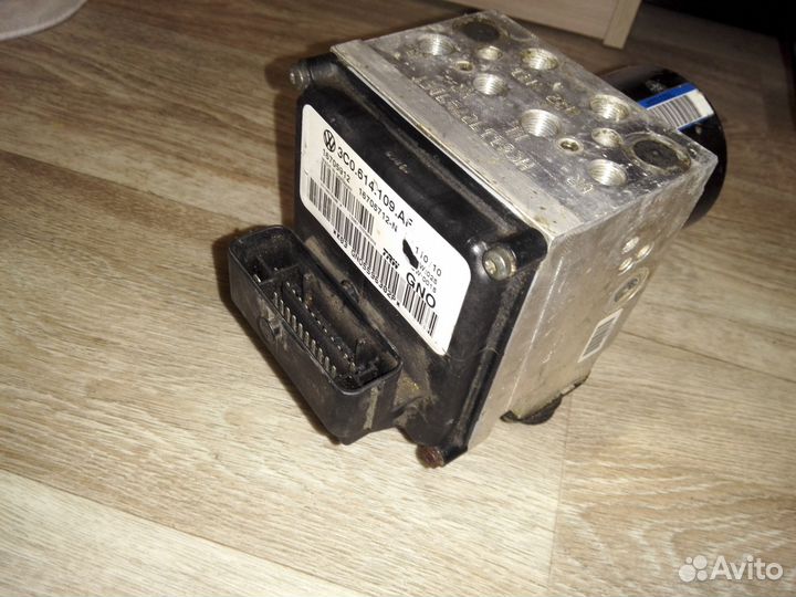 Блок ABS Volkswagen Passat CC Passat B6