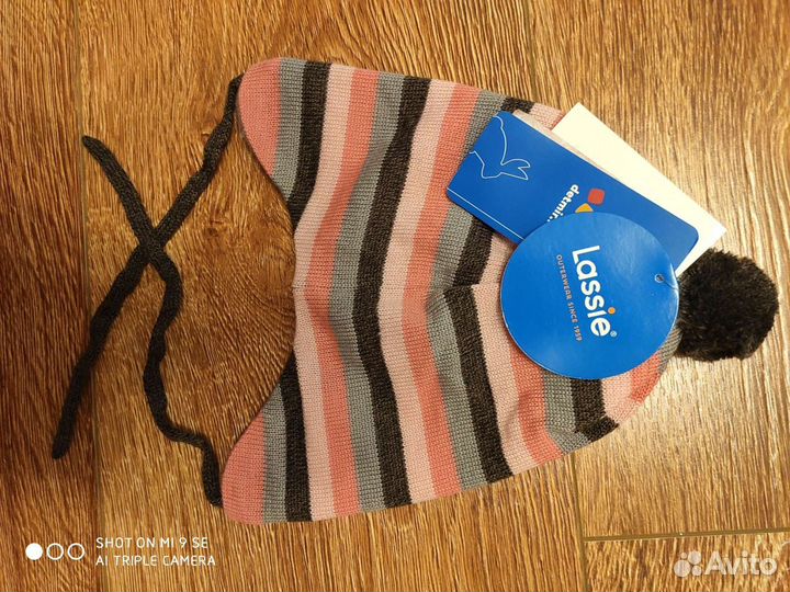 Шапка Lessie новая