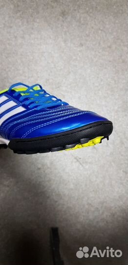 Шиповки футбольные