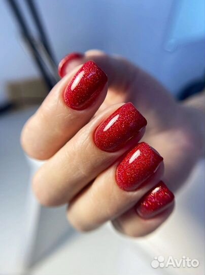 Модель на маникюр, гель лак, педикюр