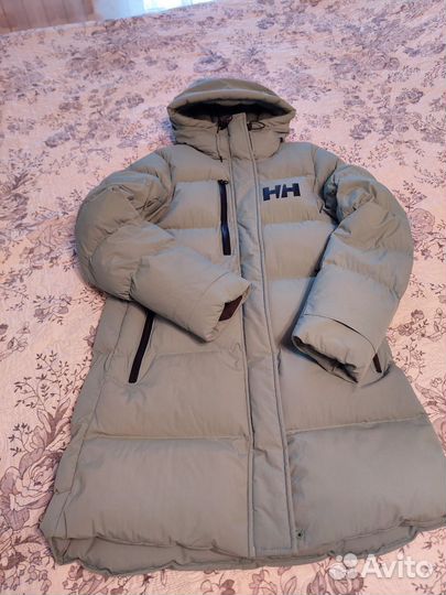 Пуховик женский helly hansen