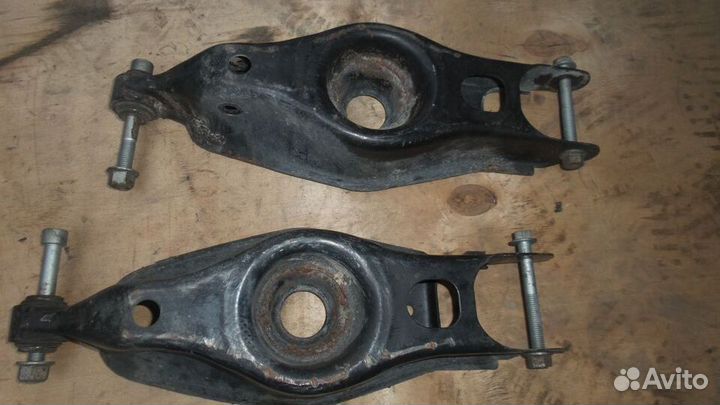 Рычаг ковш для dodge charger