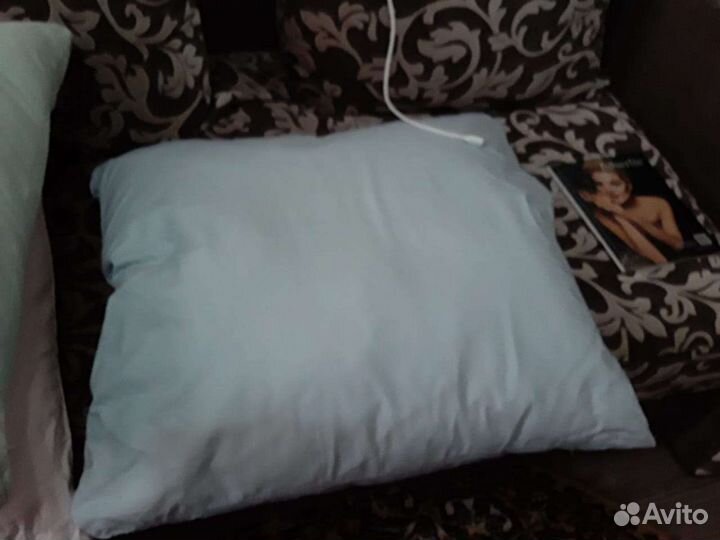 Подушка перьевая бу