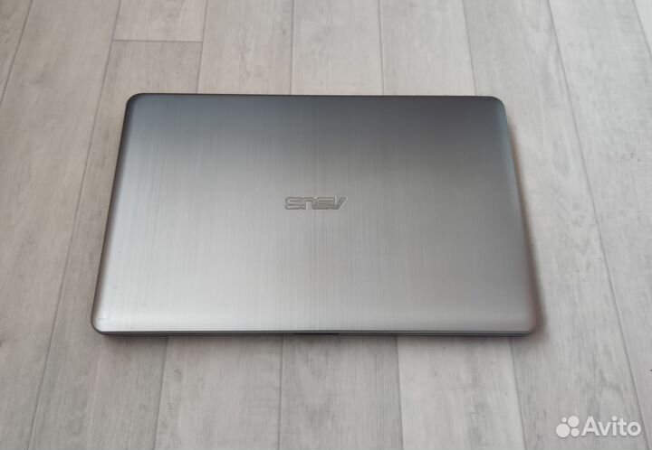 Игровой Asus\FHD\i3\GT 920MX(2g)\SSD 240g/DDR4-6