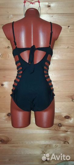 Купальник слитный