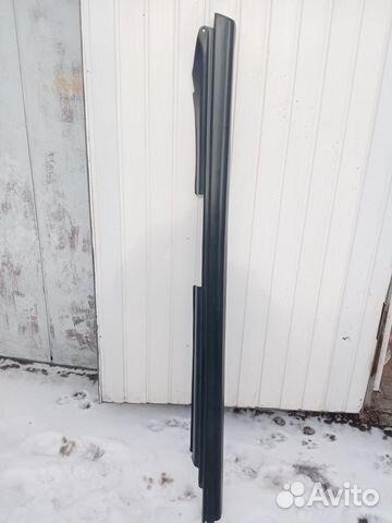 Порог на ваз 2110 новый и часть молдинга на 2110