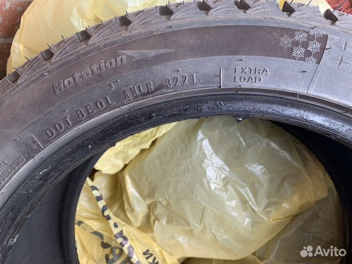 Nexen Winguard Ice Plus 235/45 R17 97T