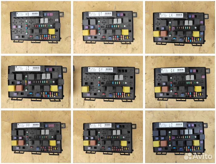 Блок предохранителей передний Астра Н Зафира Б