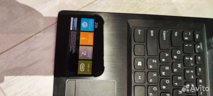 Ноутбук lenovo