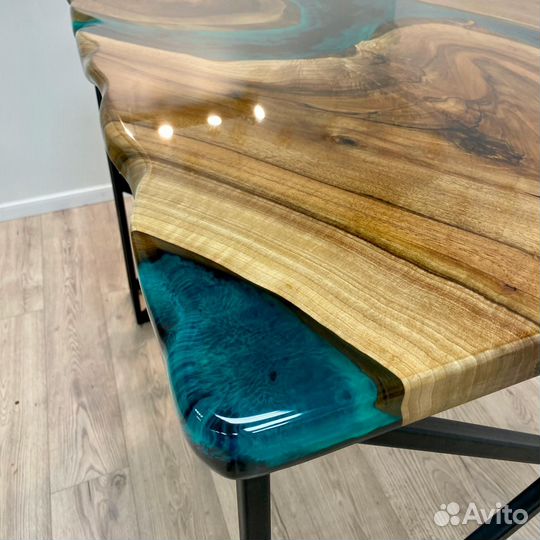 Стол из карагача под заказ