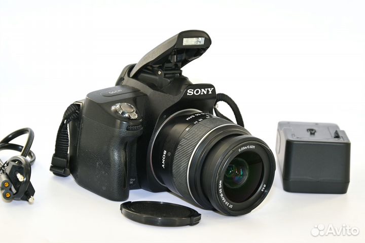 Sony A290 14.2MP цифрозеркалка Kit DT SAM 18-55