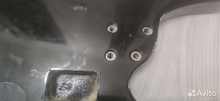 Корпус для левосторонней бас гитары