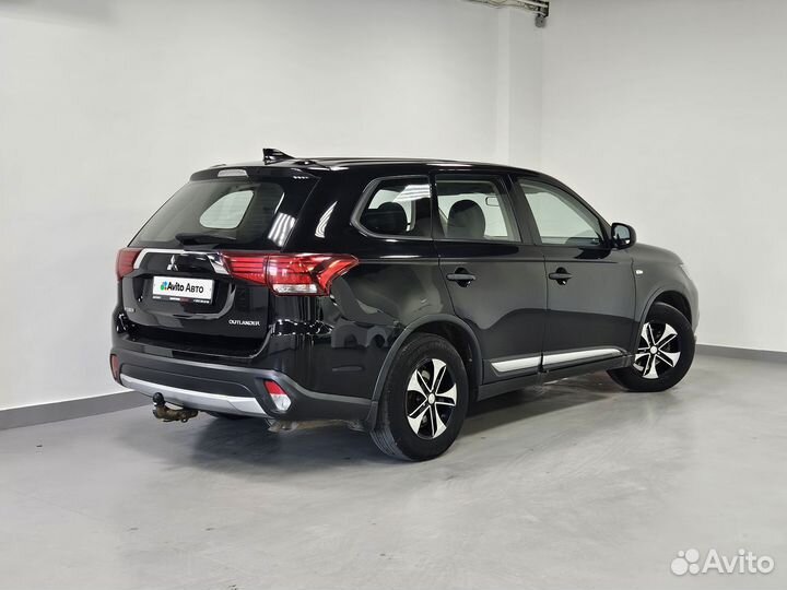 Mitsubishi Outlander 2.0 CVT, 2018, 147 141 км
