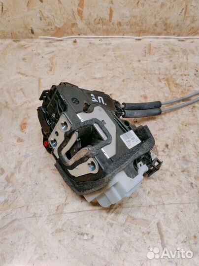 Замок двери задней правой Kia Cerato