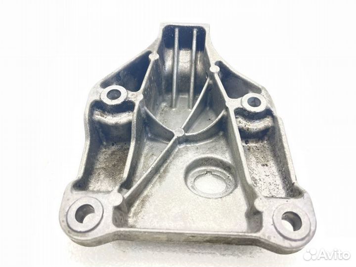 Кронштейн двигателя левый Bmw 7-Series F01 3.0