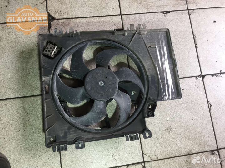 Вентилятор радиатора CR14DE Nissan Note E11