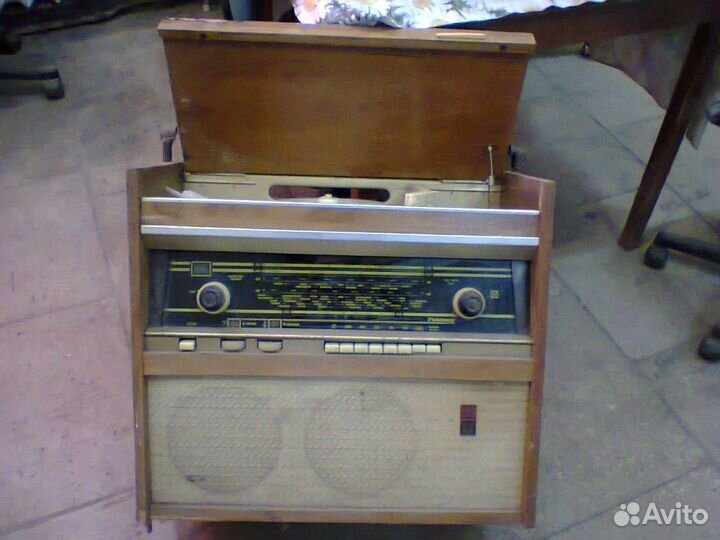 Радиола VEF Rigonda mono для восстоновления