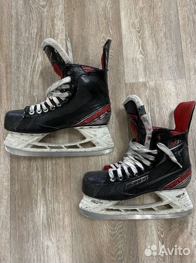 Коньки хоккейные