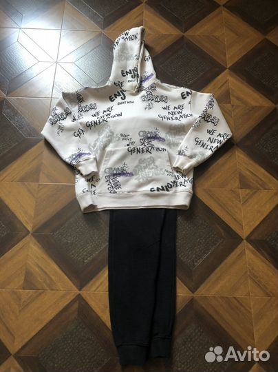 Сплртивный костюм на девочку 164