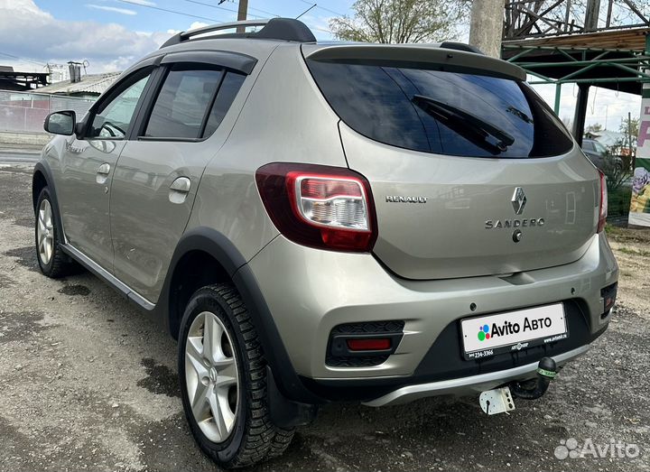 Renault Sandero Stepway 1.6 МТ, 2016, 170 000 км