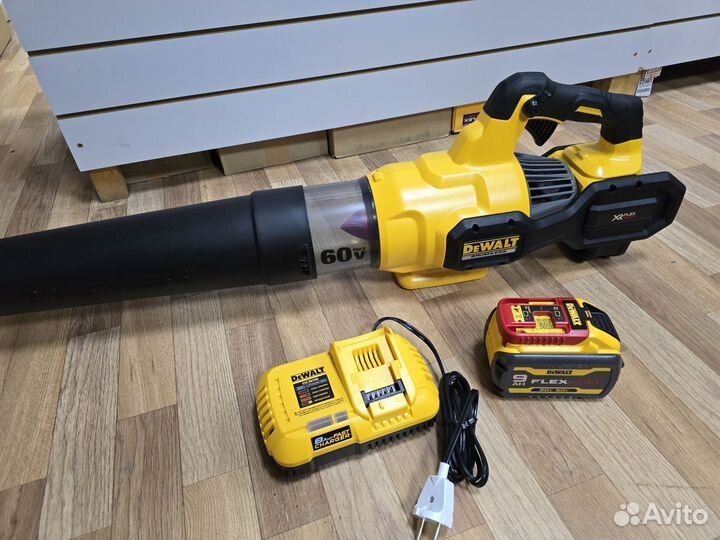 Воздуходувка dewalt 60V dcmba572 с АКБ и зу