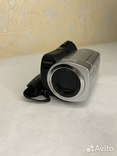 Видеокамера Sony DCR-SR46E