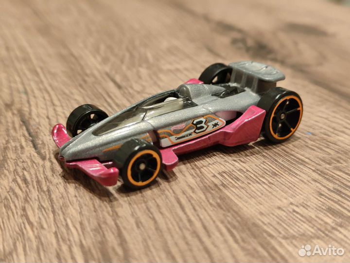 Машинки hot wheels