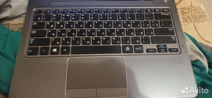 Ноутбук Samsung np530u3c i5/8gb/240ssd