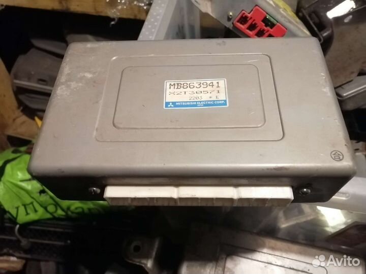 Блок управления абс Mitsubishi MB 863941
