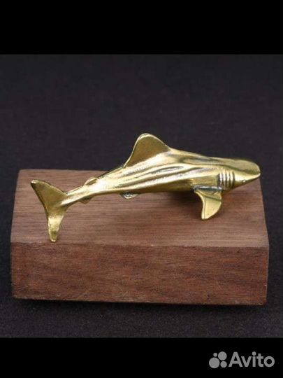 Новая миниатюрная фигурка Акула