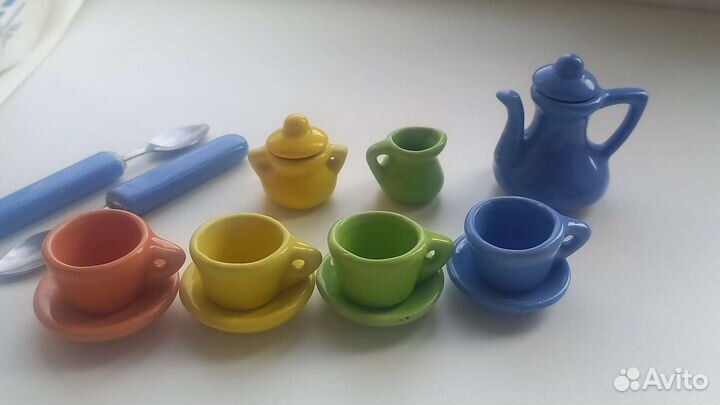 Маленький набор посуды