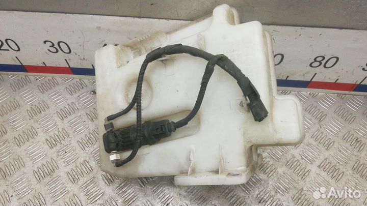 Бачок омывателя volkswagen golf 5 2003 2005