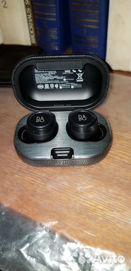 Bluetooth наушники Bang & Olufsen e8 2.0