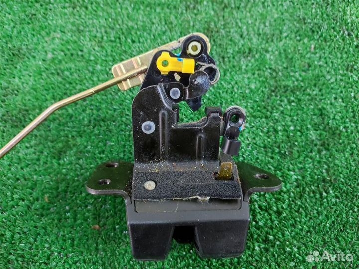 Замок крышки багажника Hyundai Getz TB 2007