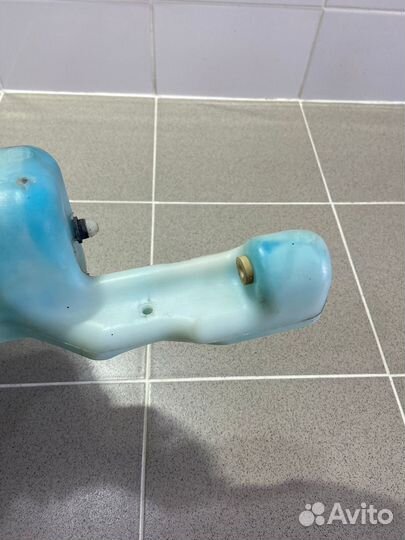 Бачок омывателя Dodge Caliber SE 2008 г