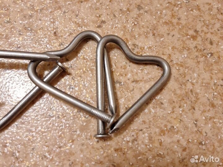 Гирлянда из гвоздей - сердец