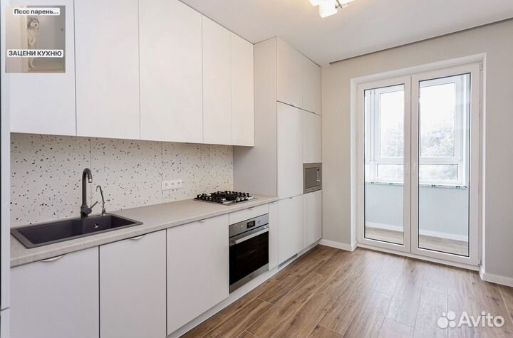 Прямая в потолок кухня на заказ