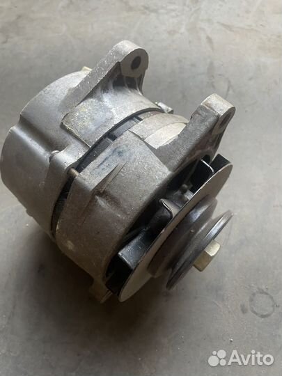 Генератор 581.3701 14в 52А