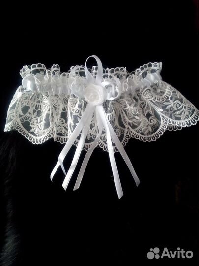 Подвязка на ногу